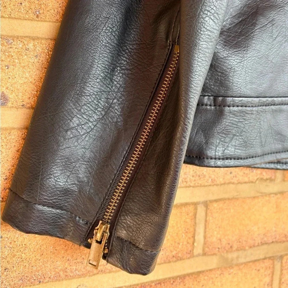 Universal Thread black faux leather zip front lined moto jacket coat large - Picture 10 of 10